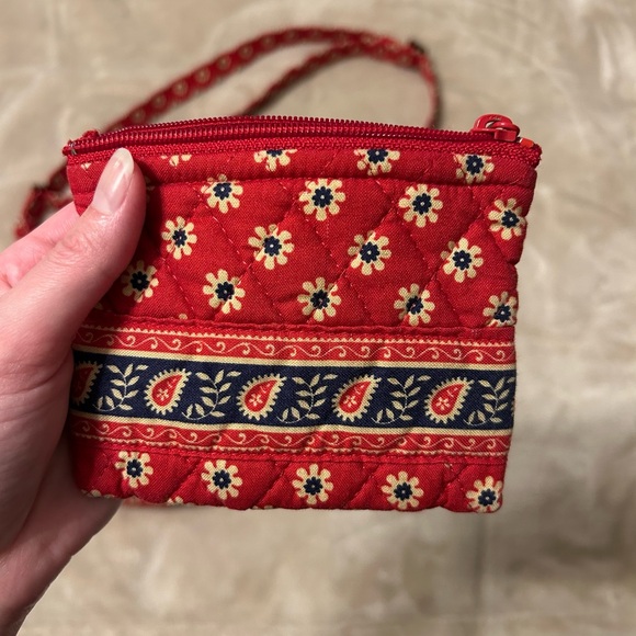 Vera Bradley - Picture 11 of 11